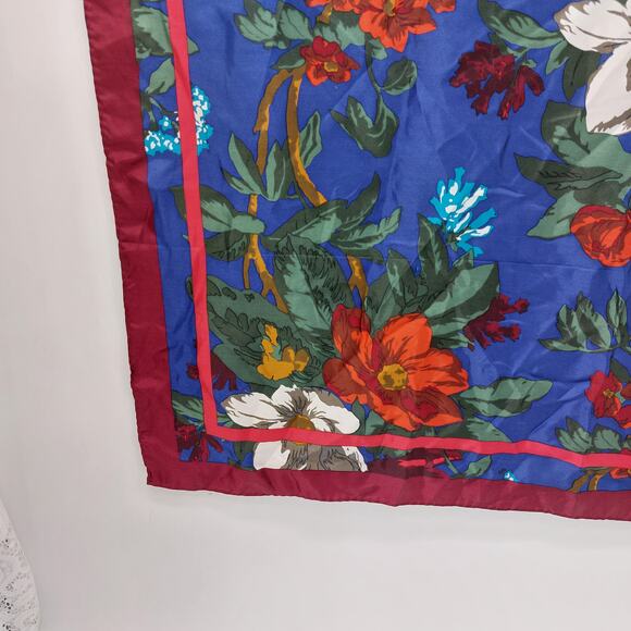 Perry Ellis Silk Floral Flower Scarf 35x35 Japan Red Blue - Picture 6 of 12